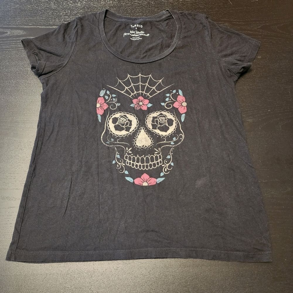 TORRID Day of the Dead Design Crew Neck Short Sleeve Graphic T-Shirt